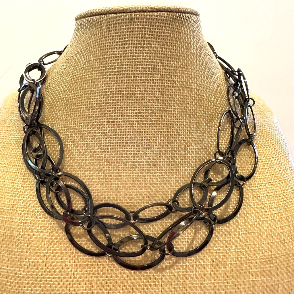 Daisy Fuentes Necklace Gunmetal Finish Layered Linking Circles Multistrand 18$